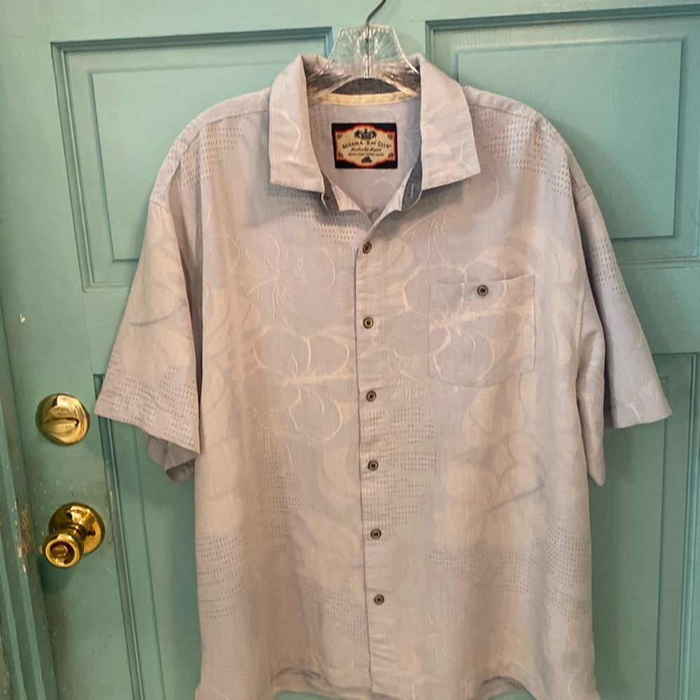 Bahama Bay Club shirt sleeve shirt. Size XL